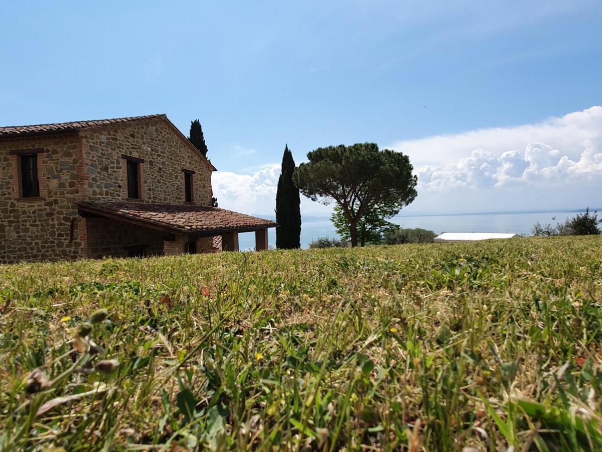 الشقق الفندقية باسّينيانو سول تْرازيفي  Antico Casale Tiravento المظهر الخارجي الصورة
