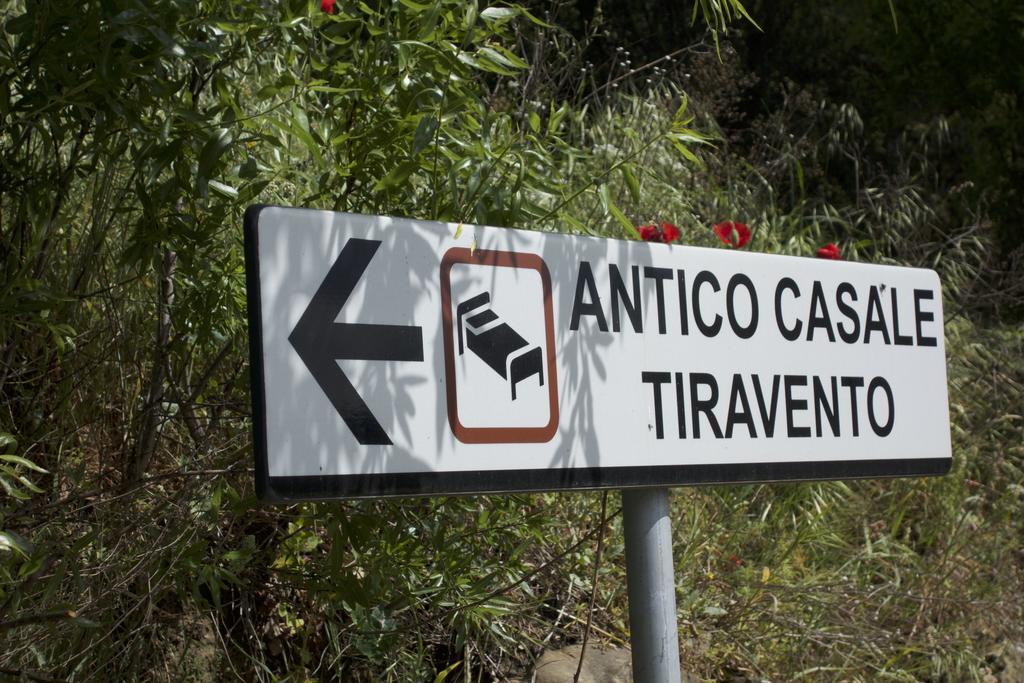 الشقق الفندقية باسّينيانو سول تْرازيفي  Antico Casale Tiravento المظهر الخارجي الصورة